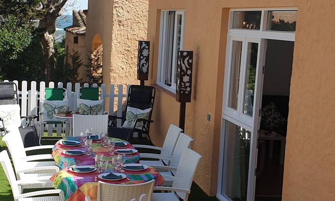 La Fosca Casa | Casa con jardín a 40 metros de la playa de arena fina de la Fosca.