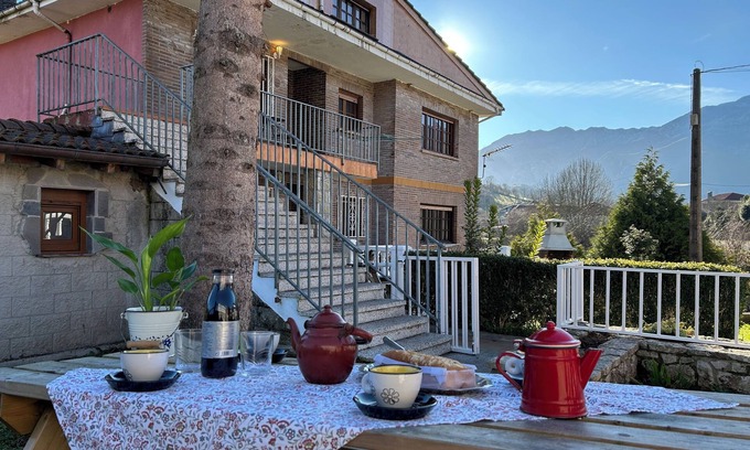 Puente Nuevo Cabaña | Casa con jardín en Picos de Europa (13 plazas)
