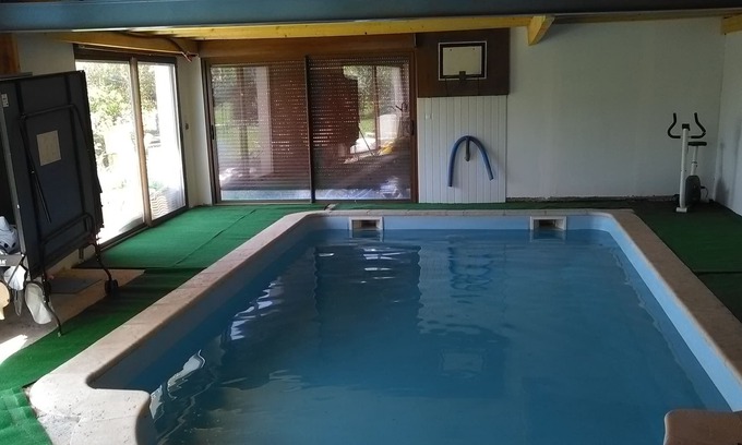 Les Adjots Casa | casa con piscina cubierta climatizada