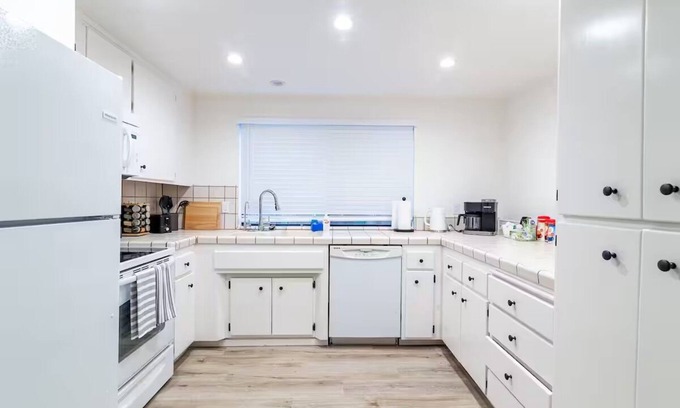 Rancho Cordova Casa | House with nice backyard, playground and many