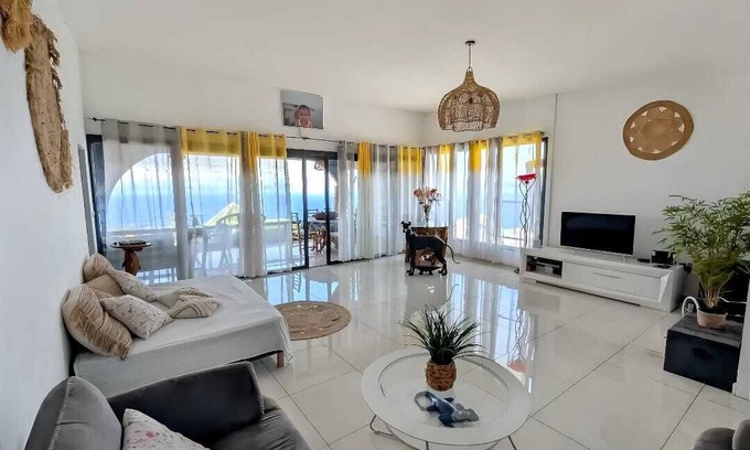 Saint-Leu Casa | House with ocean view and jacuzzi 10 minutes from the beach