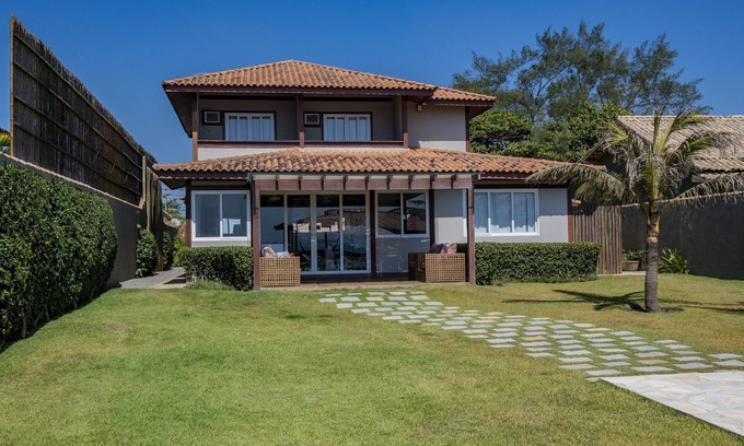 Praia Rasa Casa | Casa con piscina junto al mar.