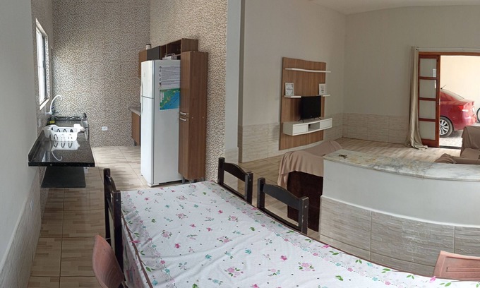 Jardim Carolina Casa | # Casa con piscina y Wifi, barrio tranquilo y familiar !! Grande y acogedor !!