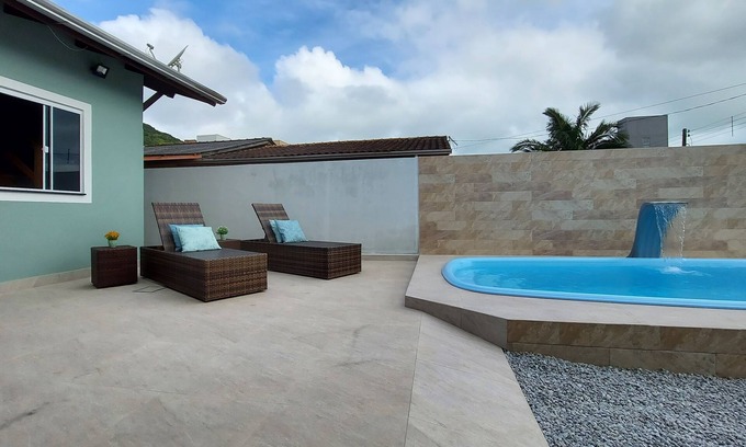 Zimbros Casa | House with Pool in Bombinhas