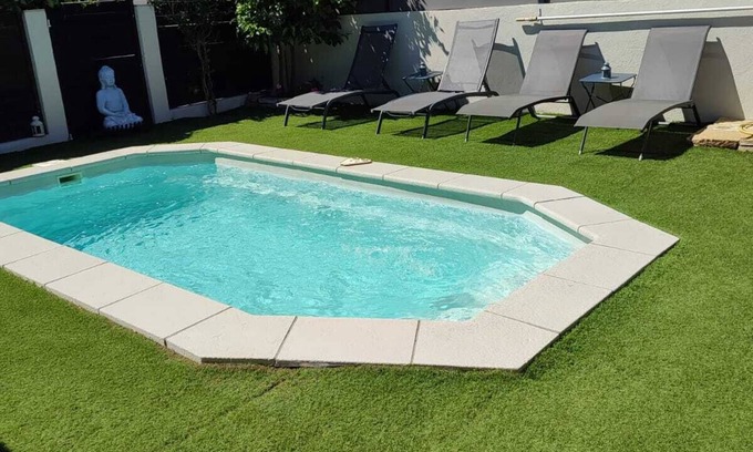 Le Beausset Casa | casa con piscina en beausset