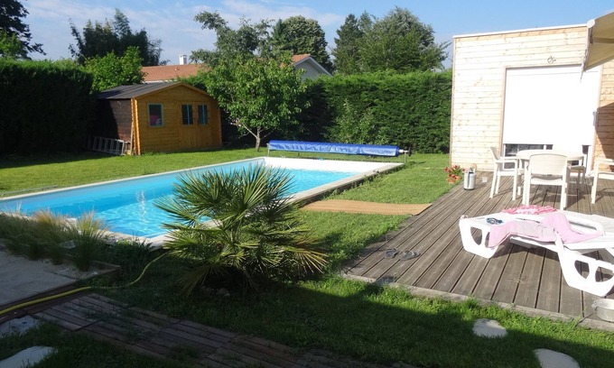 Leognan Casa | Casa con piscina en el corazón del viñedo.