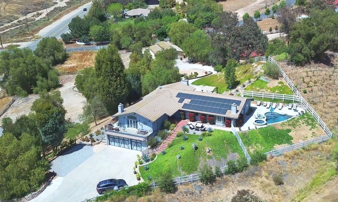 Temecula Casa | House with pool/spa/minutes to wineries