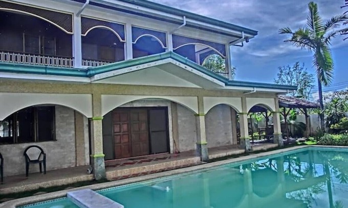 Lapu-Lapu Casa | House with private pool and extensive garden