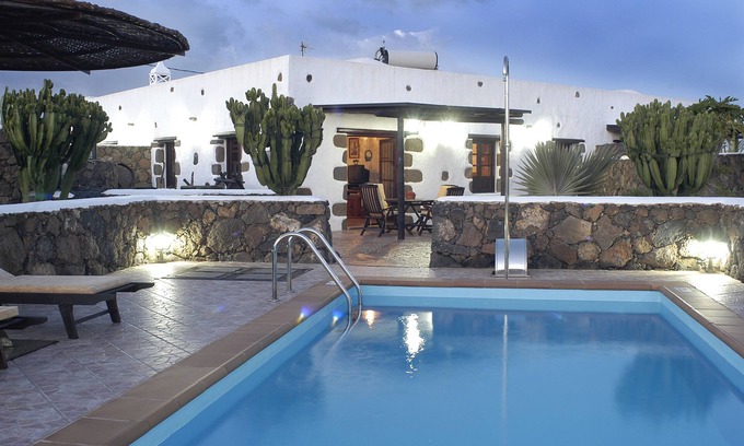 Guime Casa | Casa con piscina privada en Lanzarote