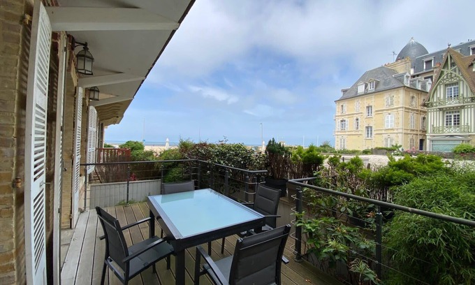 Trouville-sur-Mer Casa | House with sea view in the Hypercentre