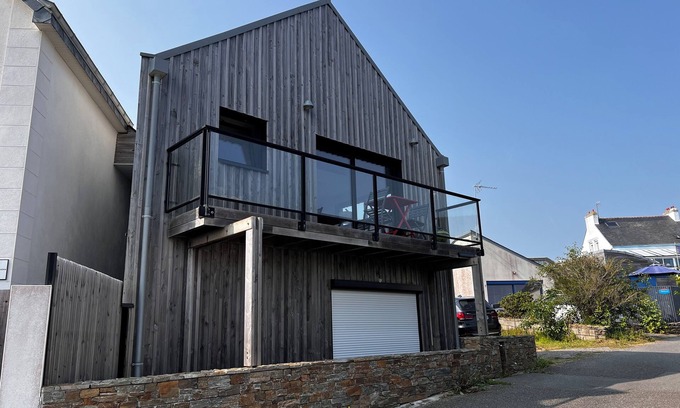 Clohars-Carnoet Casa | House with sea view, fifty metres from the GR34 coastal path