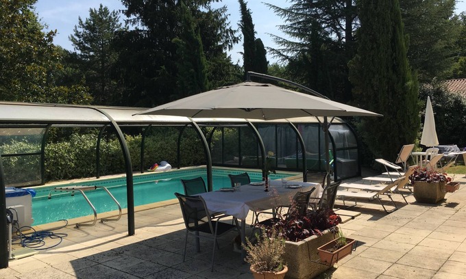 Baurech Casa | Alojamiento y desayuno en un ambiente relajante.