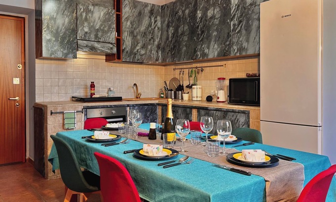 Cassina de' Pecchi Casa | House with whirlpool spa, LED lights and table football Within walking distance of the metro