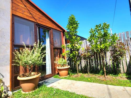 Ureki Casa | House & yard Hellen S for two 150m from beach