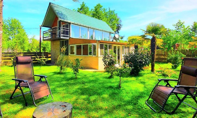 Ureki Casa | House & Yard Sesil Forest 90m to beach Kaprovani