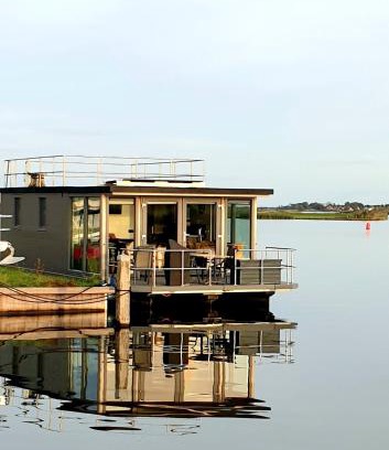 Monnickendam Alquiler De Eote | Houseboat Isola