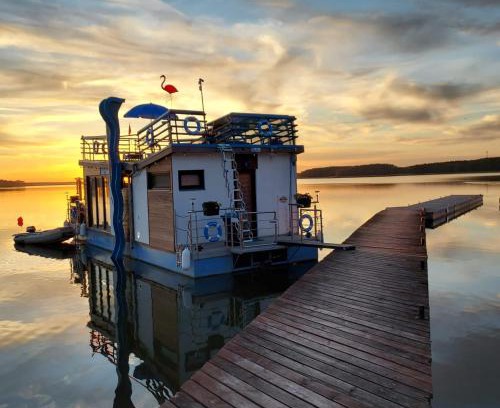 Sława Apartamento | Houseboat Izabela