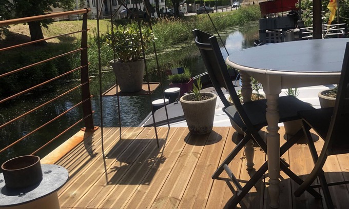 Nouvelle Ville Alquiler De Eote | casa flotante mi pensamiento, cabina 01