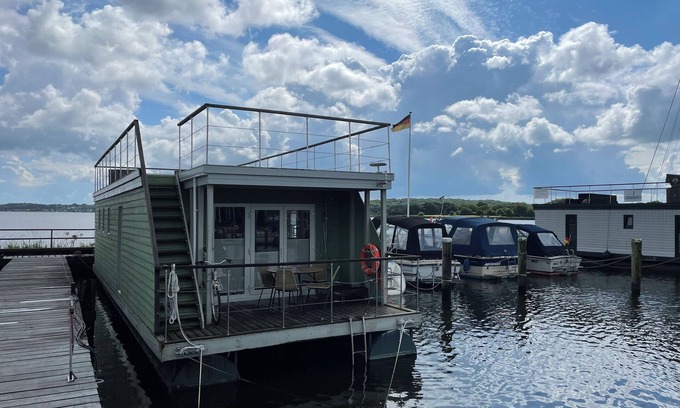 Schleswig Alquiler De Eote | Houseboat Walfisch for 5 pers, with roof terrace in Schleswig