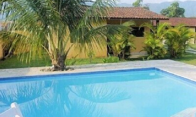 Camburi Casa | Casas de 2 habitaciones en Camburi Beach para alquiler diario, mensual y anual.