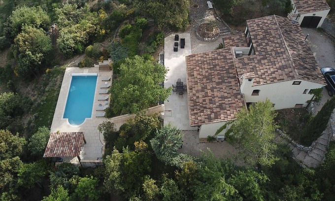 Esparron-de-Verdon Villa | casas / villas - 8 cuartos - 6/7 Personas