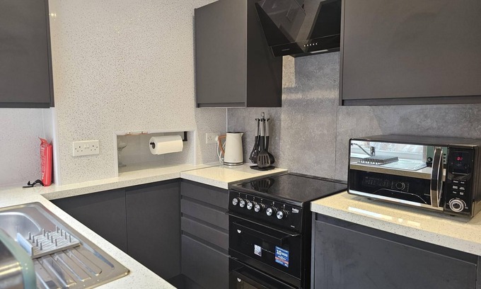 Leicester Casa | Housesleeps6-garden-freeparking-wifi-cityretreat