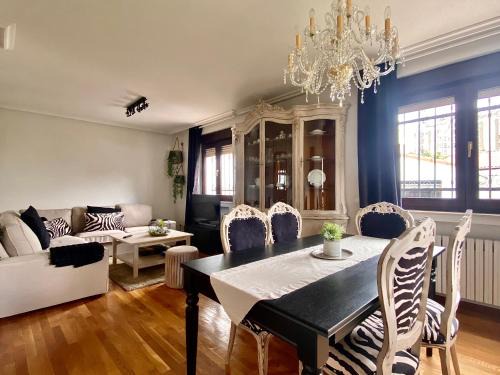 Carbajal de la Legua Casa | Housing León Casa con Jardín