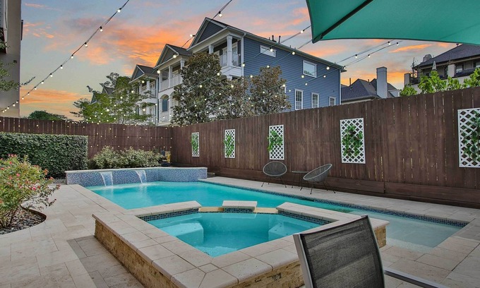 Shady Acres Casa | Houston Home Near Downtown w/ Pool & Hot Tub!