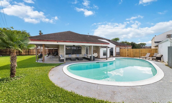 Clodine Casa | Heart of Houston Asian Town