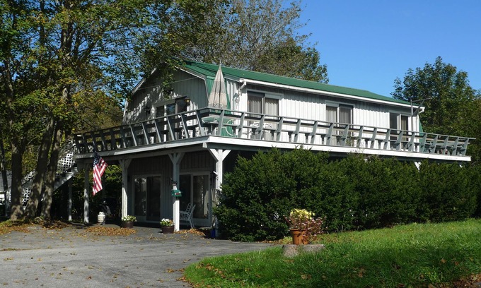 Boothbay Harbor Apartamento | Hove To - Downstairs - Close to Downtown Boothbay Harbor!