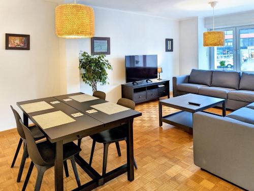 Bonnevoie Apartamento | Howald 2 BR Apartment with Private Garage & Garden