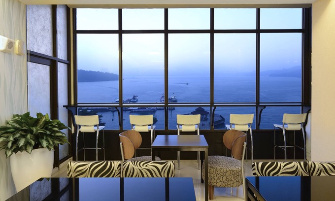 Yuchi Cama Y Desayuno | Hu Yue Lakeview Hotel