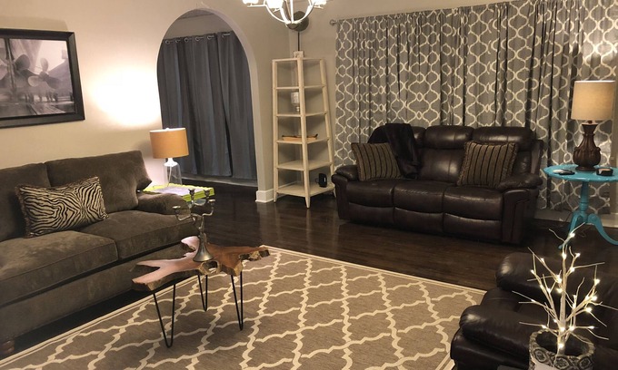 Amarillo Casa | Hubbell Duplex "Lado A" en la histórica Ruta 66