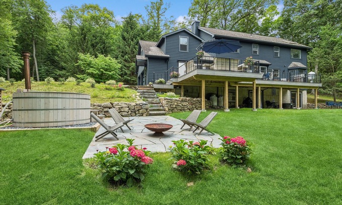 Garrison Casa | Hudson Valley Heaven | a wooded oasis with modern amenities awaits you