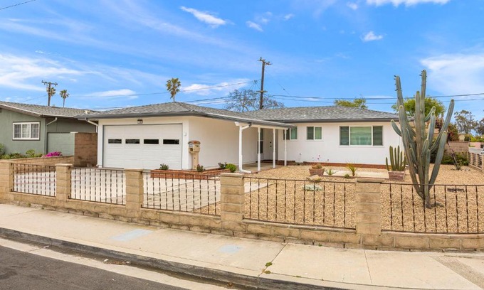 Port Hueneme Casa | Hueneme Beach Village Myrna