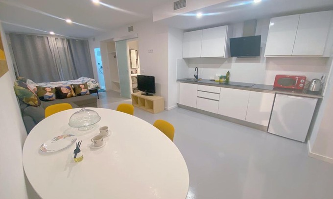 Masnou Apartamento | HUG HOTEL2022