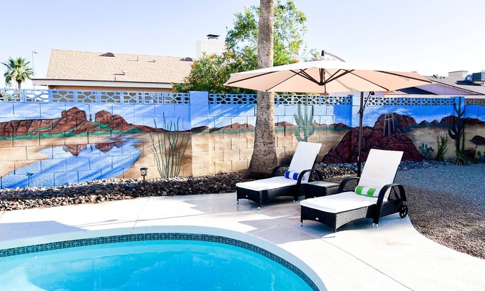 Country Meadows Casa | Huge Backyard, Private Yard, Heated Pool $