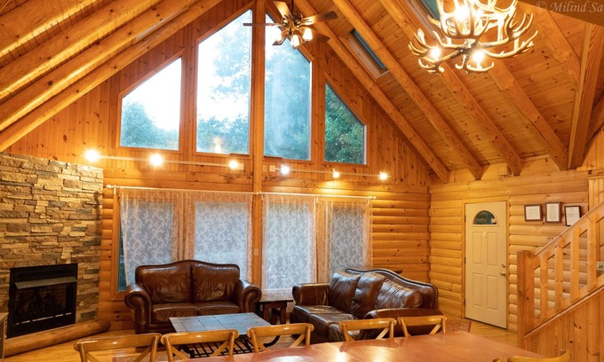 Briar Crest Woods Casa | HUGE BEAR PASS LODGE 6Bedroom ! JFBB SLOPES W/HOT TUB