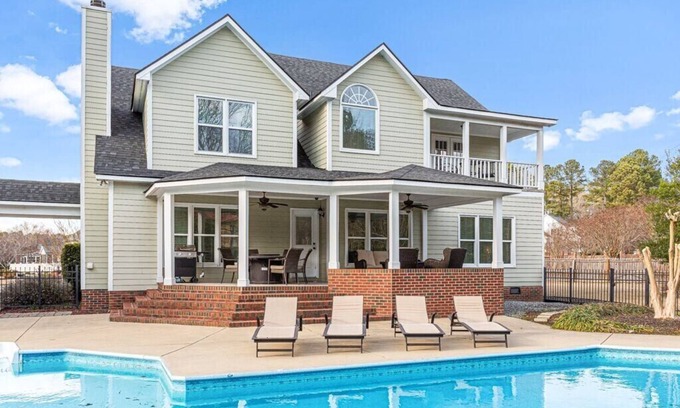 Terry Sanford Casa | Huge Family Home W/ Pool, Games, & Movie Room
