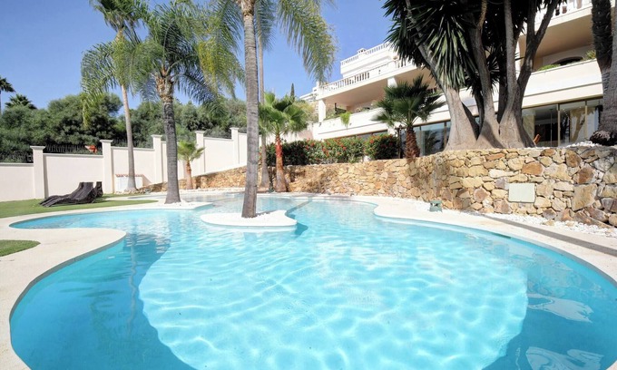 New Golden Mile Villa | Enorme villa de golf con uno de los spas más grandes de Marbella