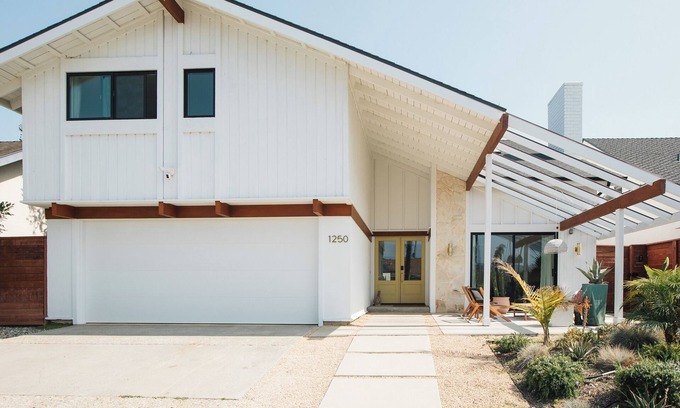 Pierpont Bay Casa | HUGE & LUX Beach Retreat