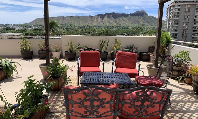 Waikiki Condominio | Enorme lanai privado con vista panorámica de Diamondhead