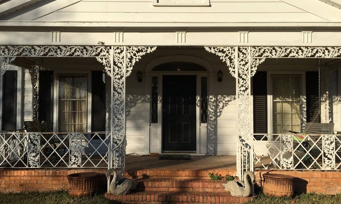 Nacogdoches Casa | Hughes Street 2 Washington Historical district