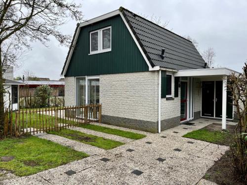 Sint Maartensvlotbrug Casa | Huisje aan de kust