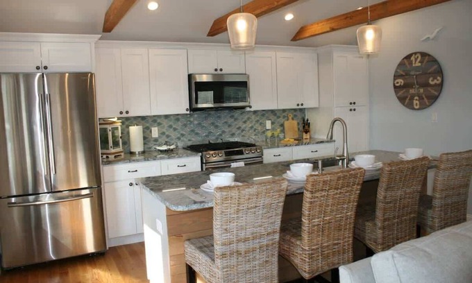 Humarock Casa | Tranquil Cottage With River Views