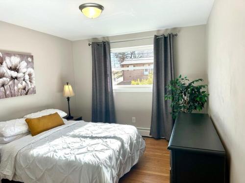 Hickory Casa | Humble Family Escape with Ping-Pong, Near Downtown Hickory