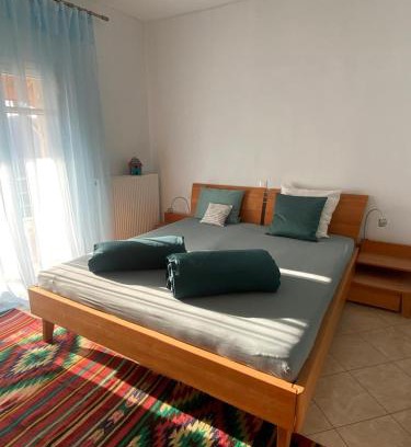 Himare Casa | Hummingbird