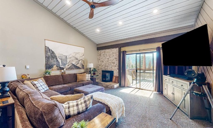 Lakeshore Apartamento | Huntington Lake Condo #102
