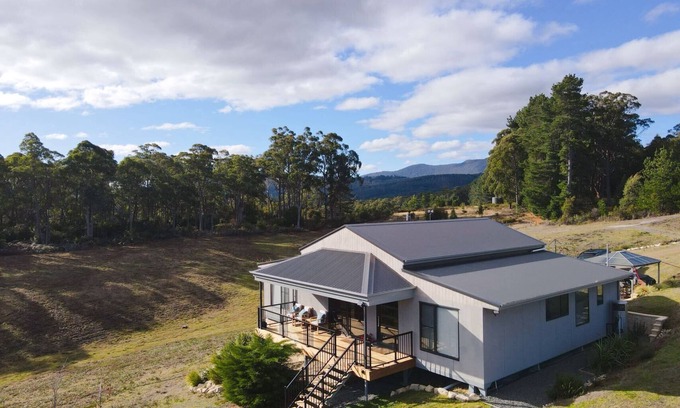 Cradoc Casa | Huon Heights Hideaway at Cygnet Coast