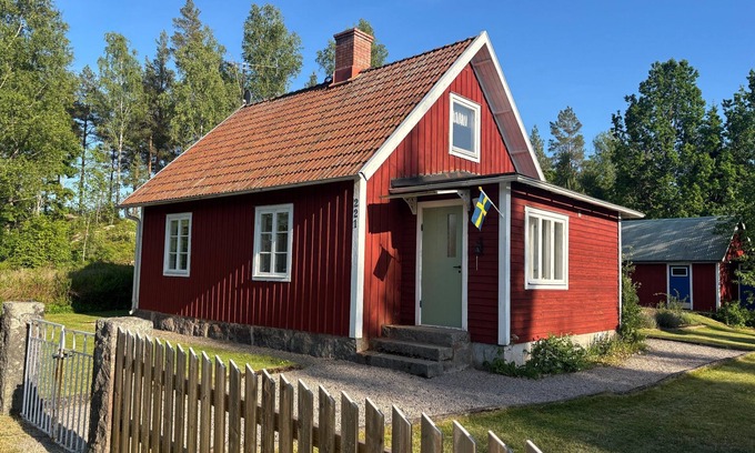 Emmaboda Casa | Hus Jorgentorp - Vacation with dog in the middle of the Småland forest